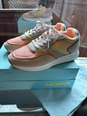 Hoff Women's Retro Coral & Beige Lightweight Sneaker